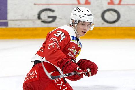 Aleksi Heimosalmi edustaa Suomea toisen kerran alle 20-vuotiaiden MM-kisoissa. 