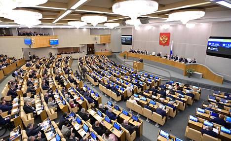 Venäjän duumassa istuu nykyisin 450 edustajaa, mutta oikeaa politiikkaa siellä harjoitetaan hyvin vähän. Kuva otettu 7. huhtikuuta.