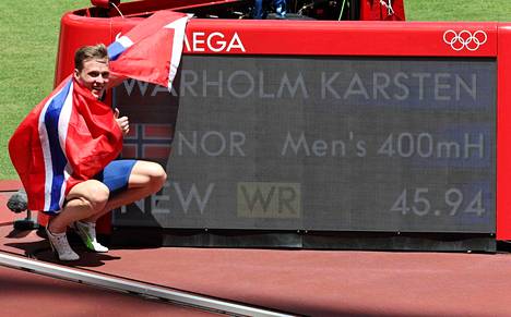 Karsten Warholm juoksi miesten 400 metrin aitojen maailmanennätyksen tiistaina.