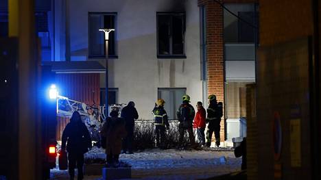 Palo syttyi kerrostalon toisessa kerroksessa illalla 1. joulukuuta.