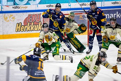 Ilves ja Lukko kohtasivat Hakametsässä 20. maaliskuuta. Tuo on Ilveksen viimeisin liigapeli.