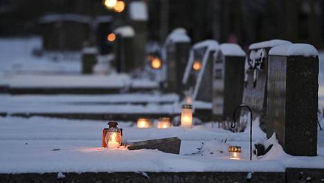 Suomessa kuoli tammikuussa kymmenen prosenttia enemmän ihmisiä kuin vuoden 2021 tammikuussa.