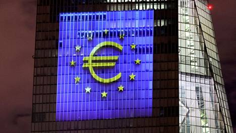 Kuva on otettu Euroopan keskuspankin pääkonttorilta Frankfurtista, Saksasta 30. joulukuuta 2021.