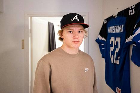 Lenni Hämeenaho teki ensimmäiset maalinsa alle 20-vuotiaiden maajoukkueessa.