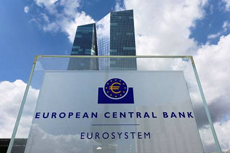 Euroopan keskuspankki ilmoitti torstaina, että se nostaa ohjauskorkoja 0,75 prosenttiyksikköä. Yhtä suurta nosta ei ole ennen tehty kerralla.