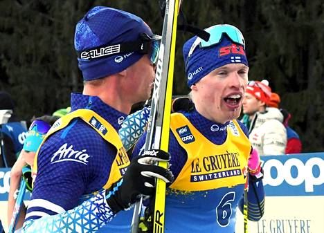 Perttu Hyvärinen ja Iivo Niskanen kohensivat sijoituksiaan Tour de Skiillä sunnuntaina. Arkistokuvassa miehet Val di Fiemmen maalissa vuonna 2020.