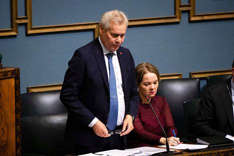 Pääministeri Antti Rinne vastasi Postia koskeviin kysymyksiin eduskunnan kyselytunnilla.