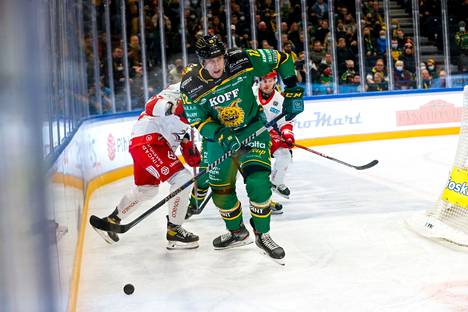 Marko Anttila palasi Ilves-paitaan yli kymmenen vuoden tauon jälkeen Sport-pelissä tiistaina.