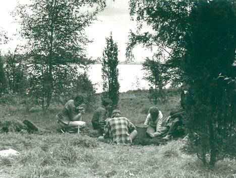 Kaukolan Hiukkasaaressa toteutettiin arkeologisia tutkimuksia kesäisin 1979─1981. 