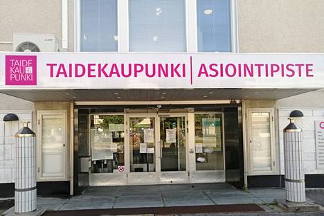 Mänttä-Vilppulan Asiointipisteessä on kaupungin ja valtion viranomaisten palveluja. Rakennuksen omistaa Ässähai Oy. Asiointipiste siirretään kaupungin omiin tiloihin. 