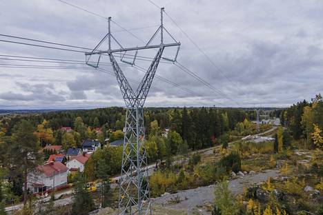 Fingridin ylläpitämään Suomen sähkönsiirron kantaverkkoon kuuluu voimajohtoja noin 14 000 kilometriä ja yli sata sähköasemaa. Voimajohdot ovat joko pylväissä avojohtoina tai maassa kaapeleina. 