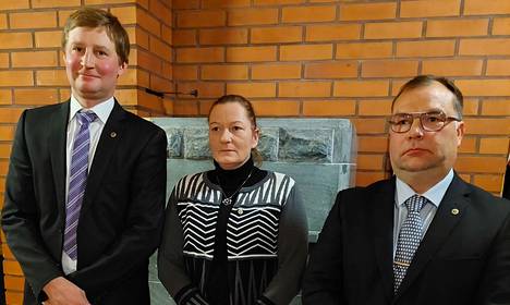 Sastamalalaiset Sanna Pohjanheimo, Matti Leikkanen ja Juha Sianoja saivat MTK:n ansiomerkit.
