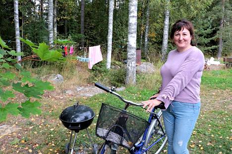 Liliia Podupeiko on asunut maaliskuusta lähtien Matomäen mansikkatilalla Kauvatsalla. Ensi maanantaina hän aloittaa työt Tuusulassa, ja jouluksi hän aikoo palata perheensä luokse Ukrainaan.