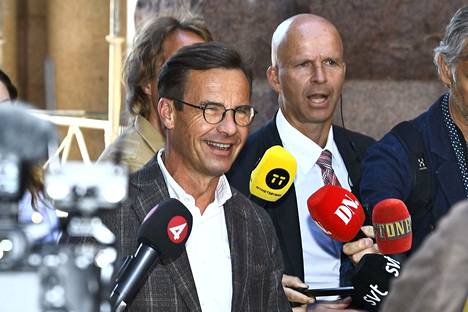 Ruotsissa Ulf Kristersson on saanut hallitustunnustelijan tehtävän. Kristersson puhui toimittajille Tukholmassa 29. kesäkuuta.