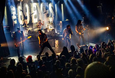 The 69 Eyes esiintyy toukokuussa Raumalla. Tässä bändi Tavastian keikalla syyskuussa 2022.