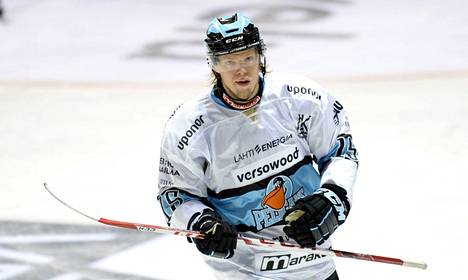 Vili Sopanen tunnetaan Lahden Pelicansin paidasta.
