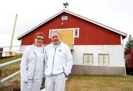 Jenni ja Peter Dörigin Herkkujuustolan tarina alkoi Selkeen kartanon vanhasta navetasta vuonna 2002. 