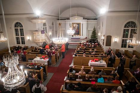 Tampereella liki 200 vuotta käytössä ollut Vanha kirkko saa oman nimikko-oluen. Näin vanhassa kirkossa laulettiin joululauluja 11. joulukuuta 2019. 