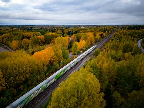 Uusi rata tarkoittaisi merkittäviä muutoksia Kanta-Hämeessä, jossa junat eivät pysähtyisi.