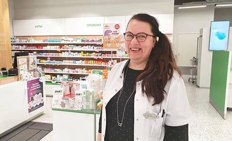Apteekkari Anna-Maija Mäki-Pollari aloitti Keuruulla apteekkarina vuonna 2009. Vuodesta 2017 lähtien hän on toiminut apteekkarina Tervan apteekissa.