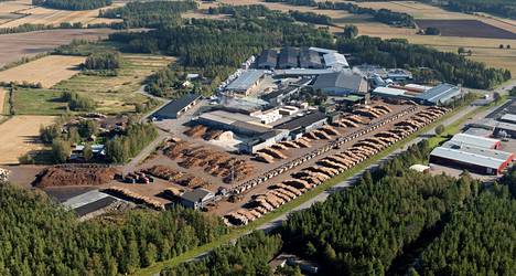 HS Timber Group on ostanut Luvian Sahan. Ilmakuvassa näkyy Luvian Sahan aluetta Eurajoella.