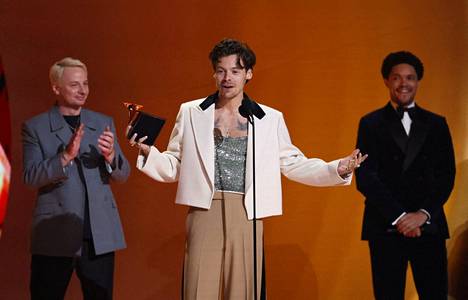 Musiikkialan Grammy-gaalassa vuoden albumin palkinnon on voittanut brittiläinen poplaulaja Harry Styles kolmannella sooloalbumillaan.
