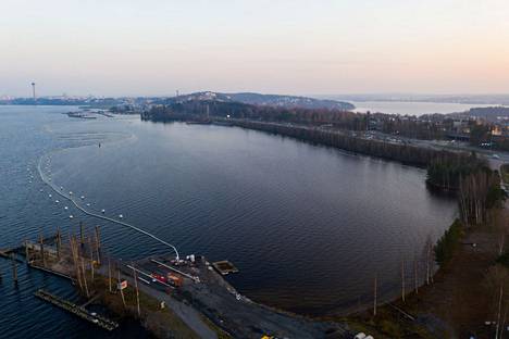 Tampereen ympäristönsuojeluyhdistys ry haki korkeimmalta hallinto-oikeudelta valituslupaa 11. maaliskuuta Hiedanrannan vesistötäytöstä. Lupa hylättiin. Vaasan hallinto-oikeus hylkäsi aiemman valituksen helmikuun alussa.