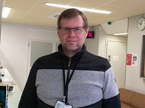 Rikoskomisario Antti Leppilahti toivoo, että kotirauhaa häiritsevä toiminta otetaan keskusteluun kotona. Koulun vaikutusmahdollisuuksista on jo keskusteltu Vareliuksen koulun rehtorin kanssa. 