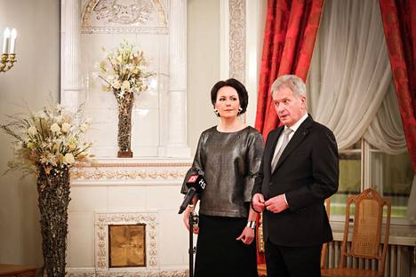 Linnassa ei juhlittu tänäkään itsenäisyyspäivänä. Presidentti Sauli Niinistö ja hänen puolisonsa Jenni Haukio antoivat kuitenkin muutamia haastatteluja juhlapäivään liittyen.