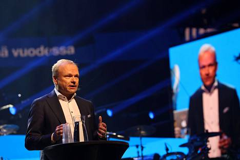 Nokia oyj:n toimitusjohtaja Pekka Lundmark piti Nokian asemaa areenan nimikkosponsorina tilaisuutena toimia myös uuden teknologian näyteikkunana.