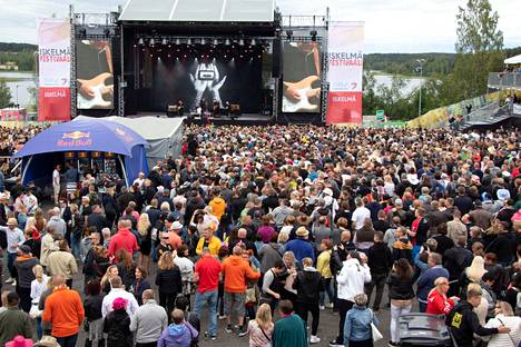 Iskelmä-festivaali Jämsässä ylsi yleisöennätykseen kesäkuun viimeisenä viikonloppuna. Himoksella juhli 36 000 ihmistä.