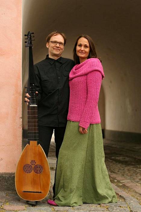 Eero Palviainen ja Sanna Vuolteenaho esiintyvät konsertissa, jonka kolehti ohjataan Ukrainaan.