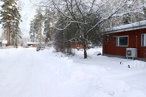 30-vuotiaan Apulannan brändin alla kaupataan lähes kaikkea pääsiäismunista  leivänpaahtimiin - Musiikki - Aamulehti