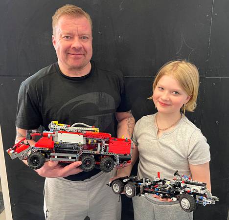 Jarkko Wellingin tytär Elli, 11, on myös innostunut Legojen kokoamisesta. ”Viikoittain yhdessä erilaisia juttuja rakennamme. Isän vinkeillä saan koko ajan uusia ideoita. Kokoamisesta tulee niiden ansiosta koko ajan hauskempaa”, Elli innostuu.