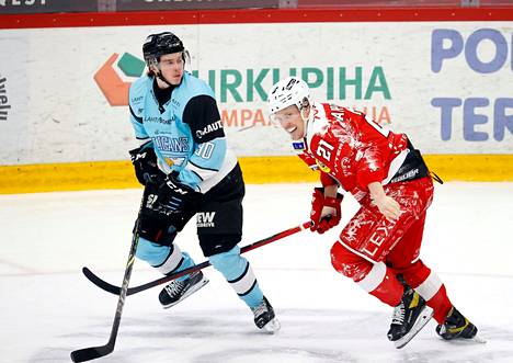 Otto Kivenmäki ja Niklas Appelgren ovat jälleen ensi kaudella joukkuekavereita. Molemmat siirtyivät SaiPaan.