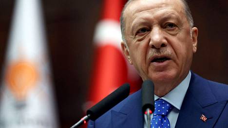Turkin presidentti Recep Tayyip Erdoğan sanoo keskustelevansa lauantaina Suomen ja Naton pääsihteerin Jens Stoltenbergin kanssa.