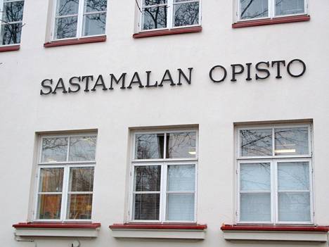 Ukrainan pakolaiset pääsevät alennetulla maksulla Sastamalan opiston kursseille, päätti Sastamalan sivistyslautakunta.
