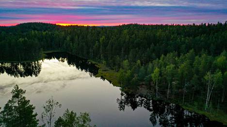 Vahterjärvi tarjoaa elämyksen Isojärven kansallispuiston sydämessä.