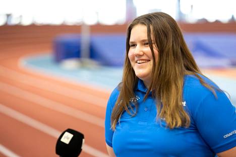 Silja Kosonen murskasi Suomen ennätyksen ja heitti Tokion olympialaisiin:  ”Itkin ja tärisin” - Urheilu - Rannikkoseutu