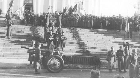 Marsalkka Mannerheimin hautajaisia vietettiin 4. helmikuuta vuonna 1951.