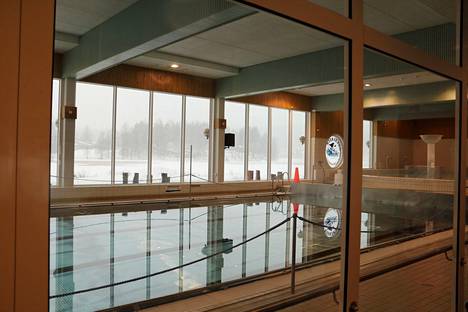 Uimahalli Koskikarassa ei ole tänä talvena ollut kuvan kaltaisia hiljaisia hetkiä.