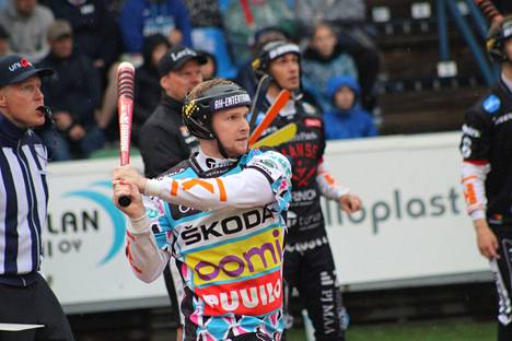 Perttu Ruuska palasi tiistain ottelussa sekä jokeripaitaan että vanhalle kotikentälleen.