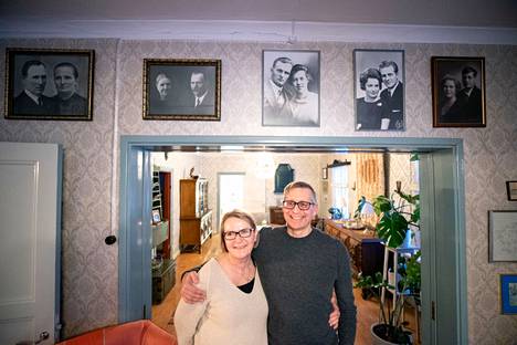 Euran Kiukaisissa asuvat Jari ja Katri Ruski hehkuttavat elävänsä elämänsä parasta aikaa asuessaan kaksin 450-neliöisessä talossaan. 