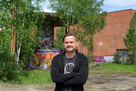Tuhdimpien tahtien vastaava tuottaja Sami Silvennoinen pitää Sahanrannan puitteita erinomaisina festivaalille.