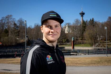 Perttu Ruuska tottui Vimpelissä koviin SoJy-otteluihin. Hän on Manse PP:n debyyttikaudellaan joukkueen juoksutilaston kärjessä 1+24=25 lyödyllä juoksulla.