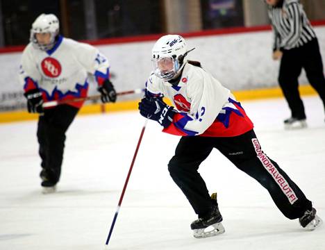 RNK Flyersin ja NoU:n välinen ottelu pelataan Raisiossa sunnuntaina 16. tammikuuta. Kuvassa NoU:n Roosa Salonen.