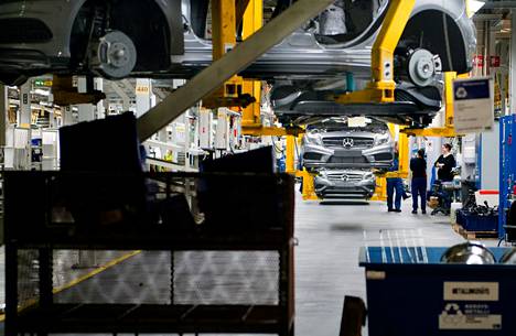 Valmet Automotive aloittaa neuvottelut henkilöstön lomauttamisesta Uudenkaupungin autotehtaalla.