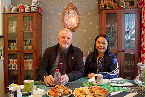 Jouni ja Puu Salminen ovat olleet naimisissa 31 vuotta. Viime kesänä he päättivät muuttaa pääkaupunkiseudulta takaisin Jounin kotiseudulle Harjavaltaan.
