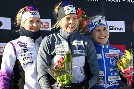 Anni Alakoski voitto myös lauantain kymmenen kilometrin perinteisen kilpailun. Toiseksi hiihti Vuokatti Ski Teamin Vilma Nissinen ja kolmanneksi Vantaan Hiihtoseuran Anni Kainulainen.