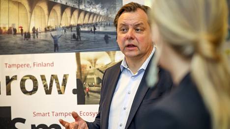 Tampereen kaupungin vt. kilpailukyky ja innovaatiot -ryhmän johtaja Teppo Rantanen työskenteli kansainvälisten tilintarkastusjättiläisten palveluksessa ennen vuotta 2016.